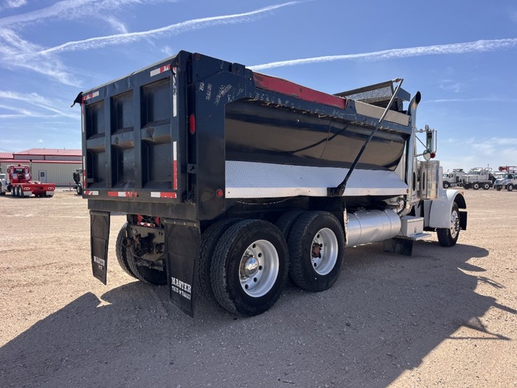 1998-peterbilt-379-image-5