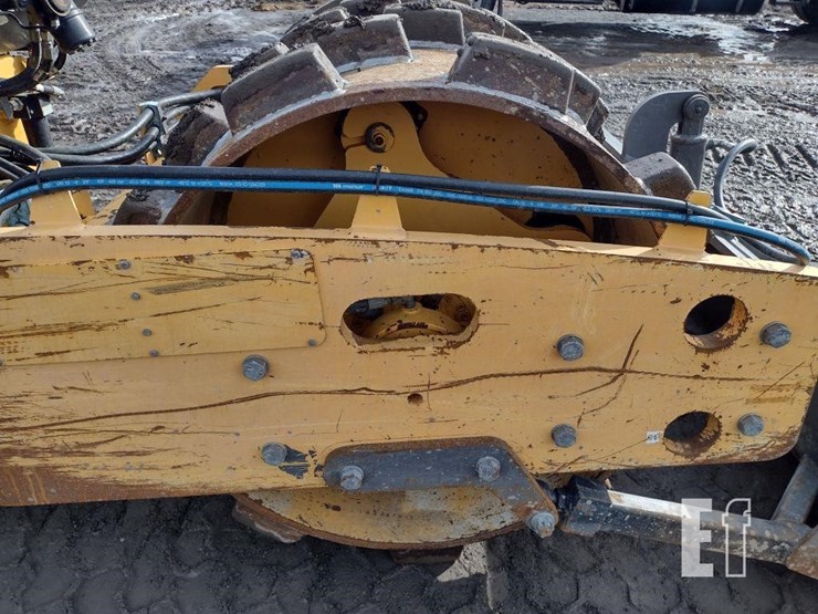 2017-volvo-sd45b-image-26