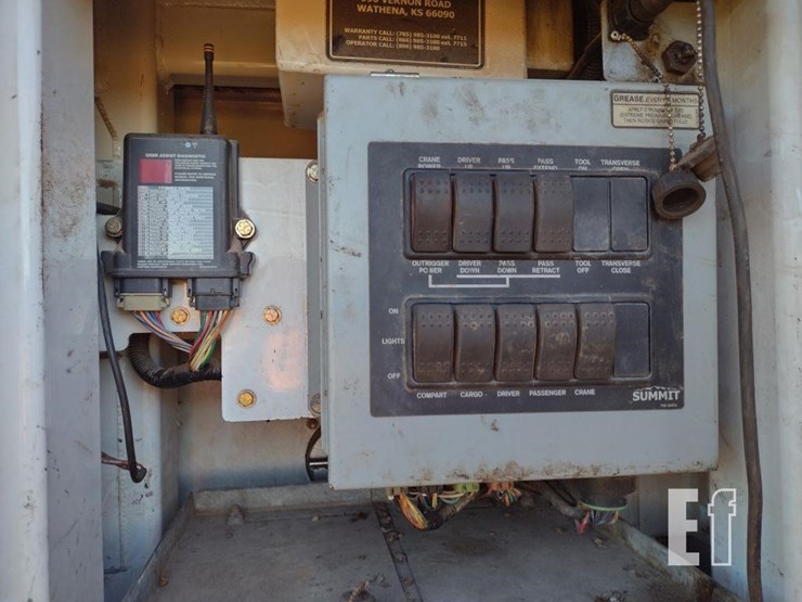 2013-peterbilt-337-image-56