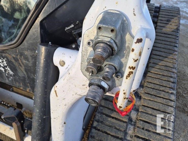 2020-bobcat-t76-image-16