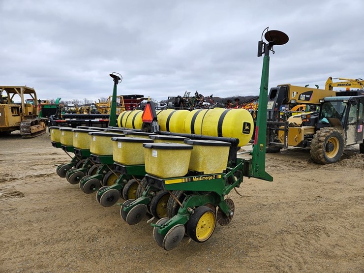 john-deere-7200-image-5