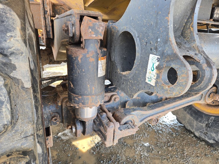 komatsu-hm400-2-image-36