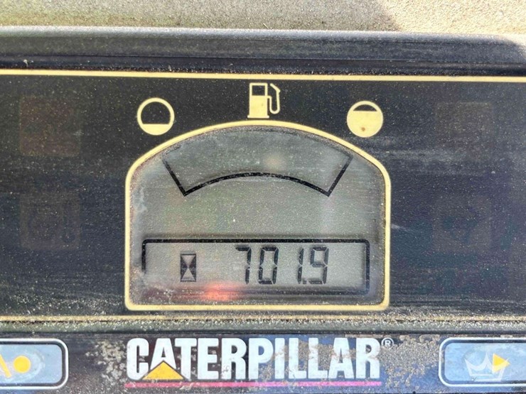 caterpillar-302.5c-image-6