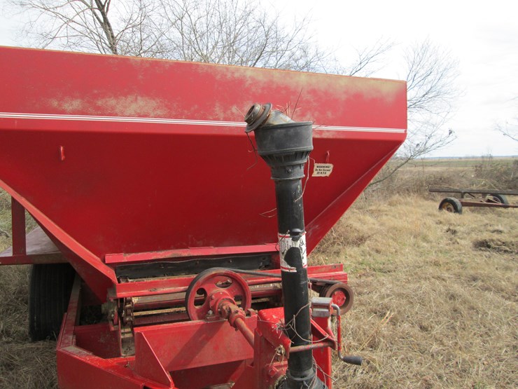 #27354-•-mallett-pull-type-spreader-image-14