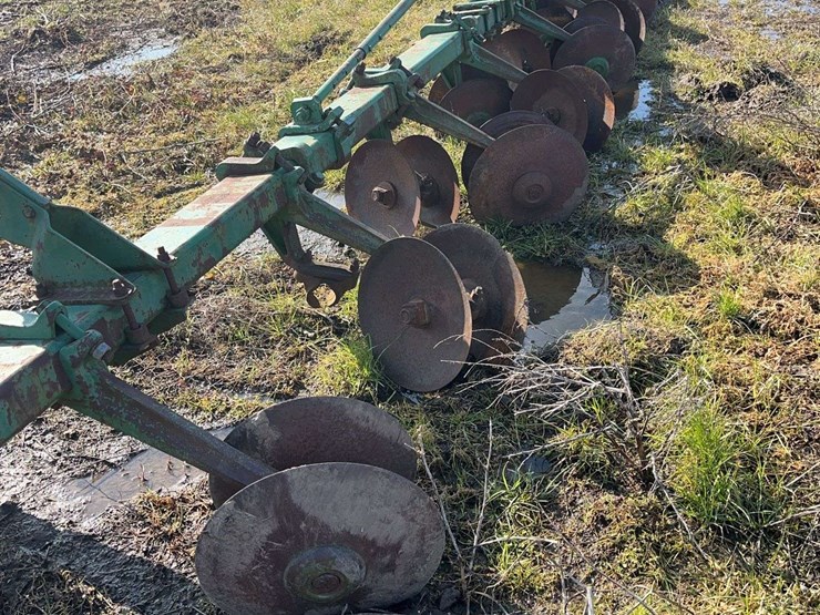 john-deere-8-image-3