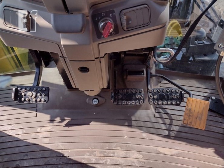 2009-john-deere-6330-image-12