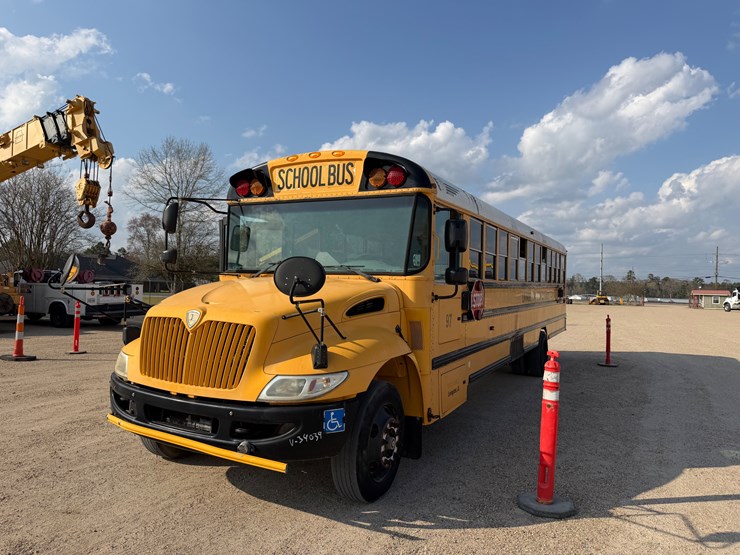 #294-•-2014-ic-corporation-bus-image-1