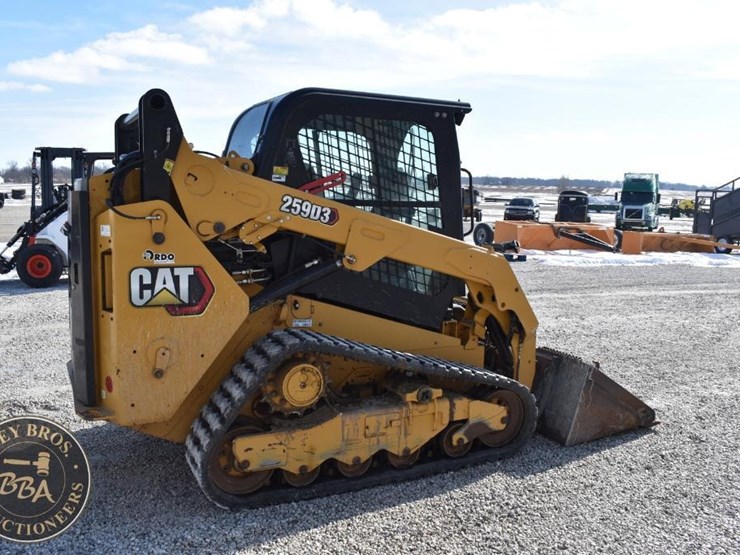 2020-caterpillar-259d3-image-16