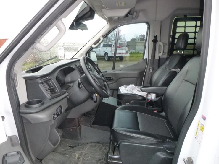 2020-ford-transit-image-6