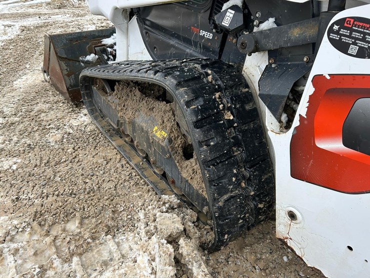 2020-bobcat-t64-image-16