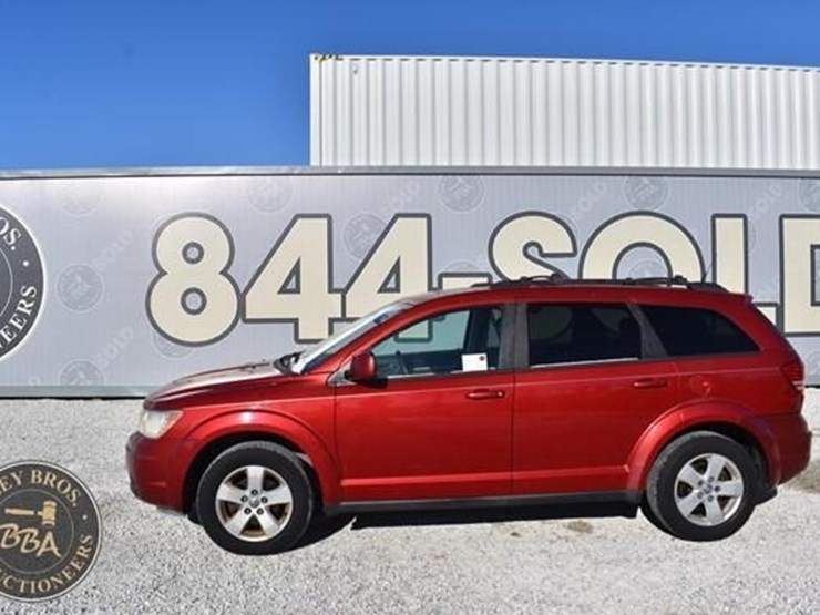 2010-dodge-journey-sxt-image-4