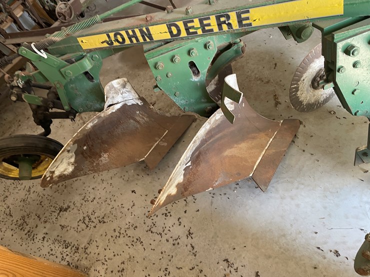 #7590-•-john-deer-3-bottom-trailer-plow-image-7