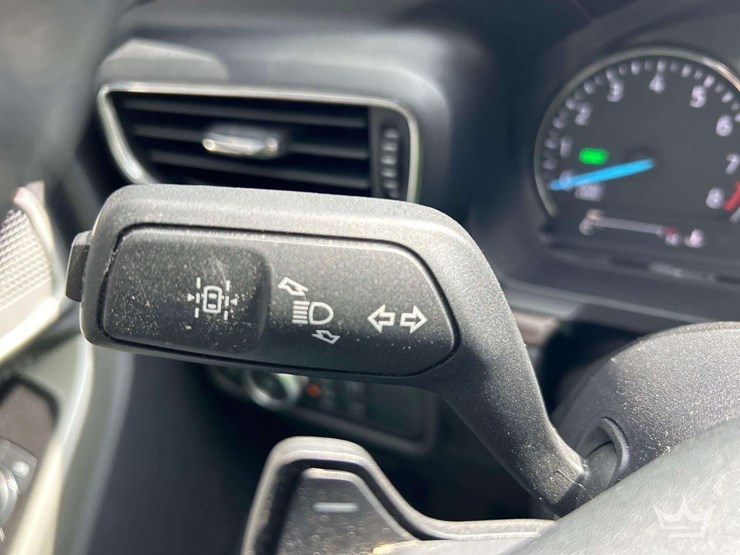 2021-ford-explorer-image-14