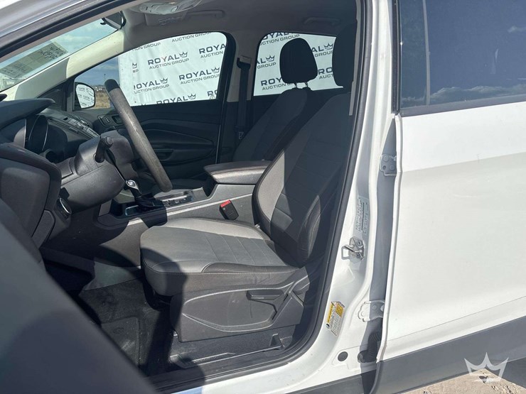 2017-ford-escape-image-13