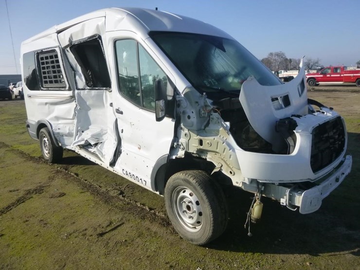 2018-ford-transit-image-4