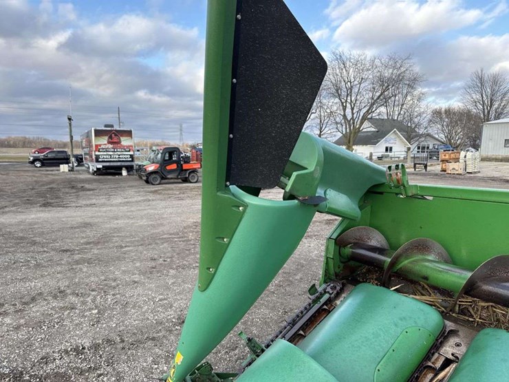 john-deere-843-image-10