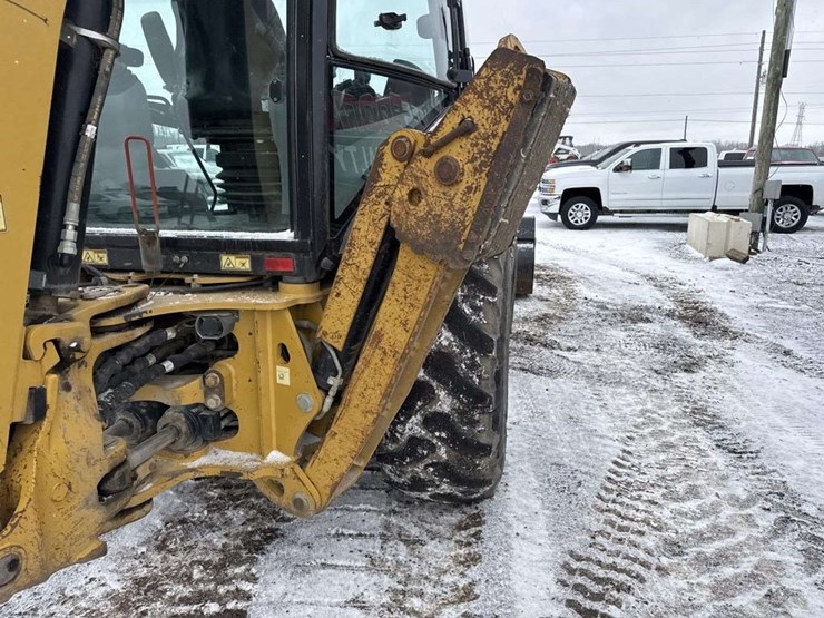 2013-caterpillar-420-image-17