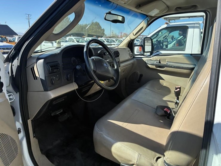 2006-ford-f450-image-10