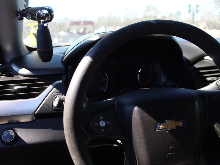 2016-chevrolet-tahoe-image-11