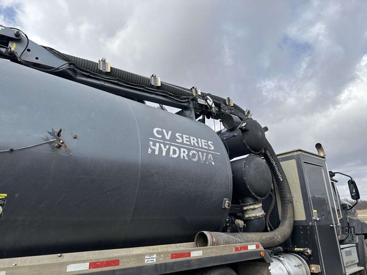 2016-caterpillar-ct660-image-20