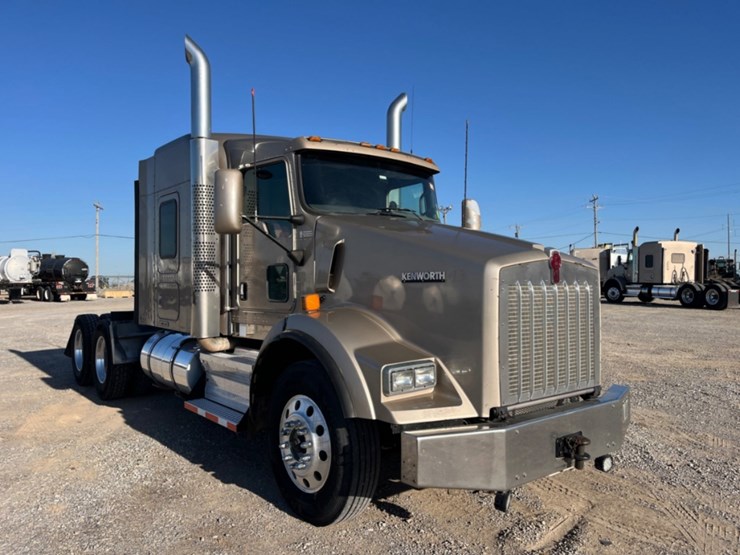 2008-kenworth-t800-image-3