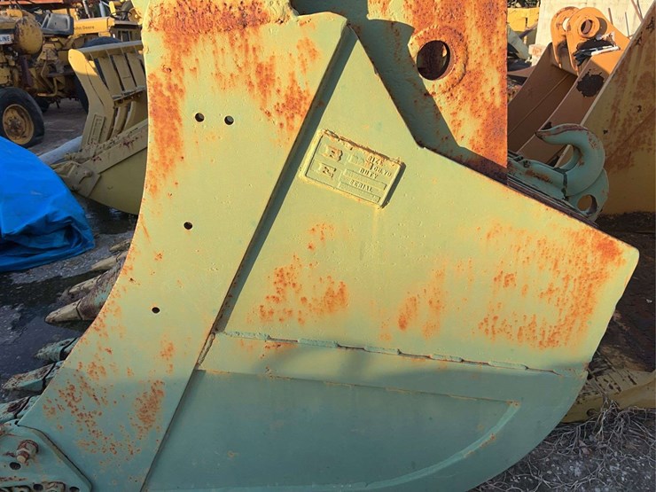 33”-bucket-image-9