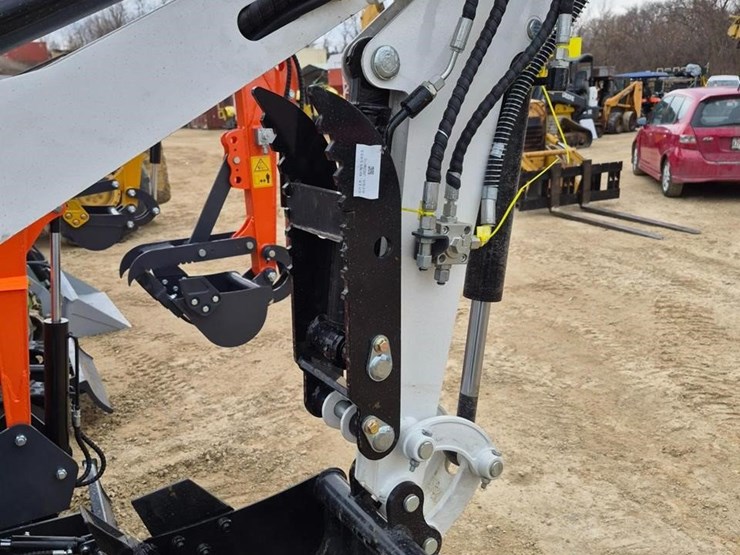 mini-excavator-9215-image-5