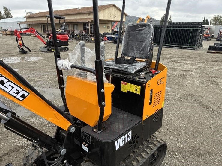 2026-vicsec-v13-hydraulic-excavator-image-14