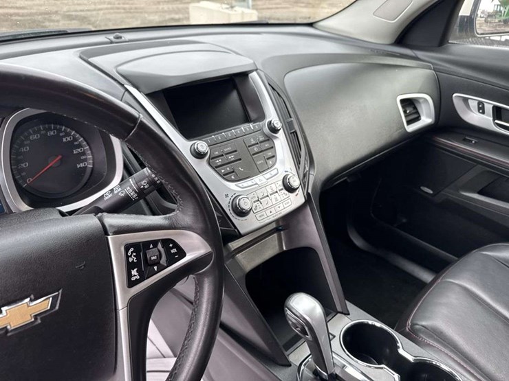 2014-chevrolet-equinox-lt-image-23