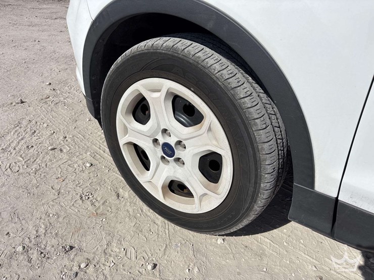 2017-ford-escape-image-28