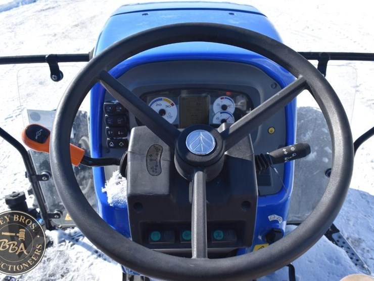 2023-new-holland-workmaster-120-image-32