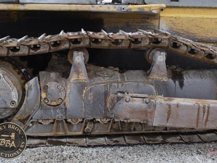 komatsu-d65ex-12-image-26