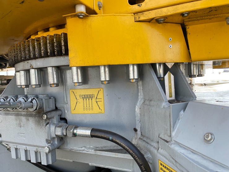 #8550-•-2023-omme-2750-rxbdj-hybrid-tracked-aerial-lift-image-69