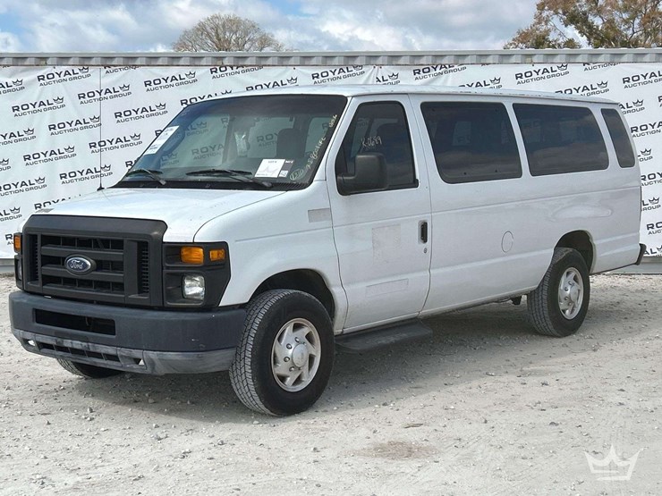 2011-ford-e350-image-1