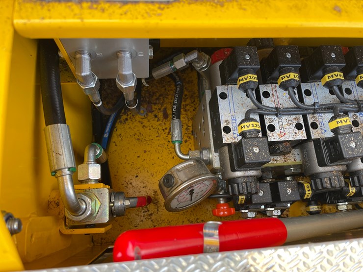 #8550-•-2023-omme-2750-rxbdj-hybrid-tracked-aerial-lift-image-102