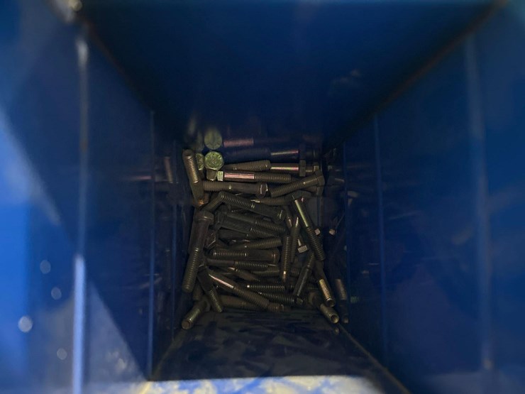 bolt-bin-w/-hardware-image-6