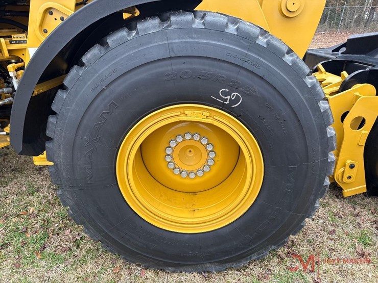 2026-caterpillar-926-image-18