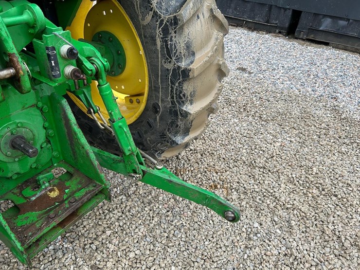 john-deere-5203-image-15