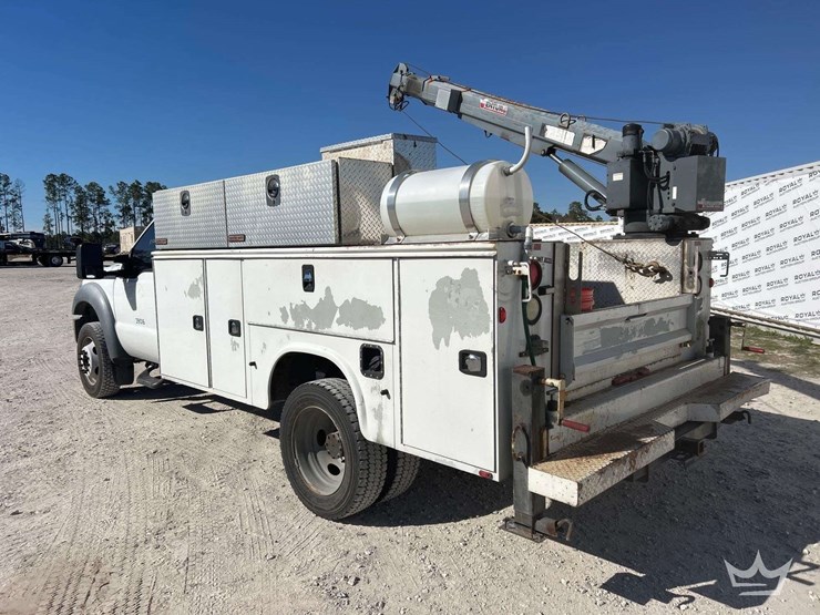 2016-ford-f550-image-4