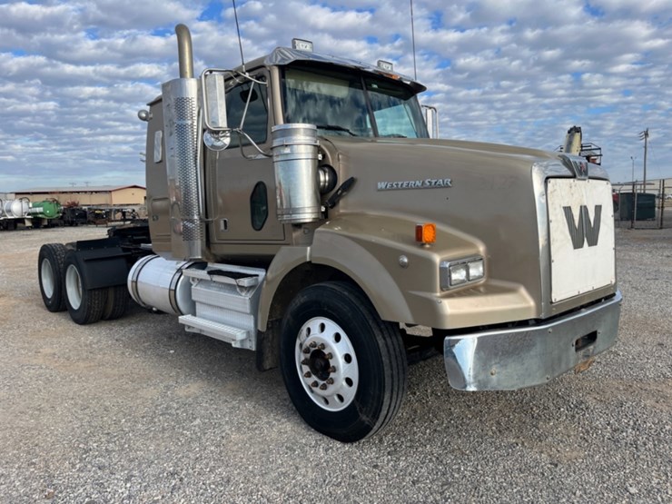 2013-western-star-4900-image-3