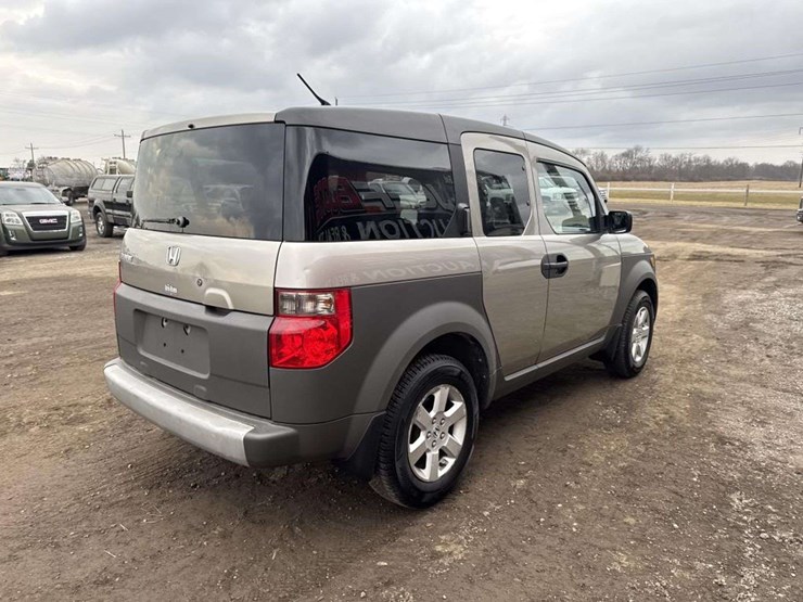 2004-honda-element-image-5