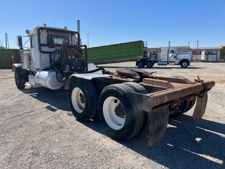 1998-peterbilt-379-image-7
