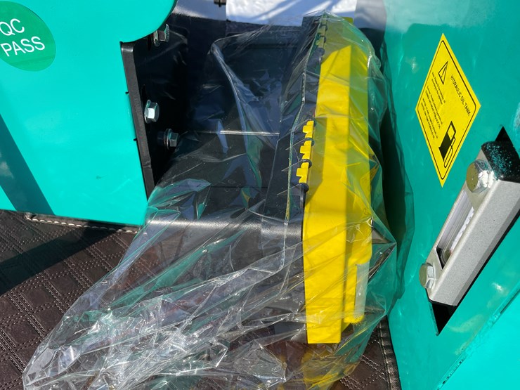 #5371-•-mx50r-mini-excavator-image-12