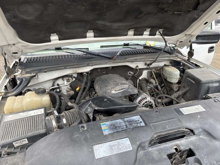 2005-gmc-sierra-2500-image-26