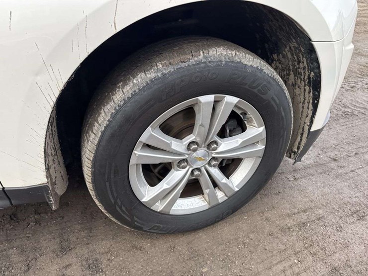 2014-chevrolet-equinox-lt-image-12