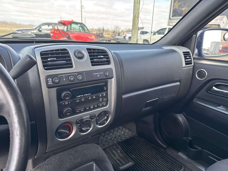 2012-chevrolet-colorado-z71-image-18