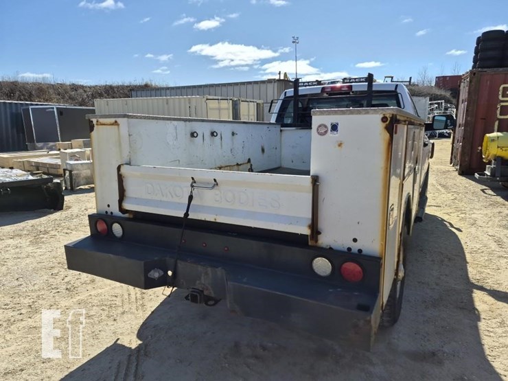 2014-dodge-ram-3500-image-10