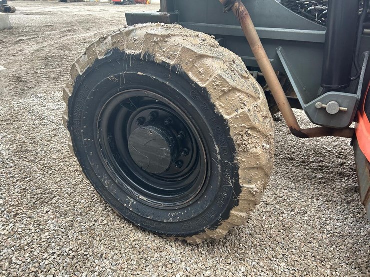 jlg-g10-55a-image-12