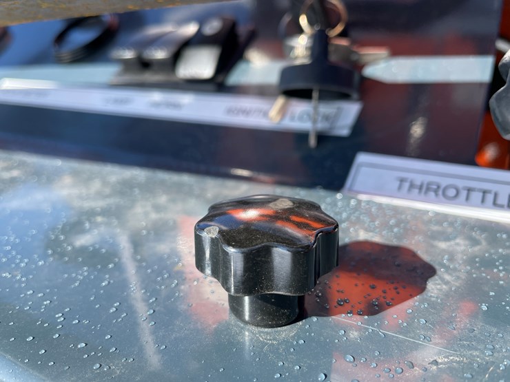 #5414-•-2025-ats-mini-skid-steer-loader-t460-image-15