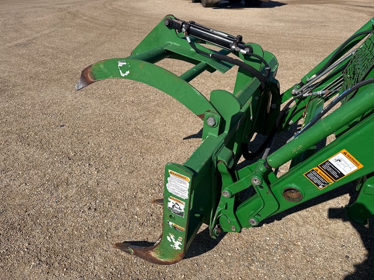 2019-john-deere-3039r-image-6